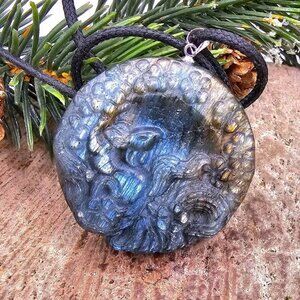 Nature Labradorite Flashy Nine Tails Fox Pendant Necklace